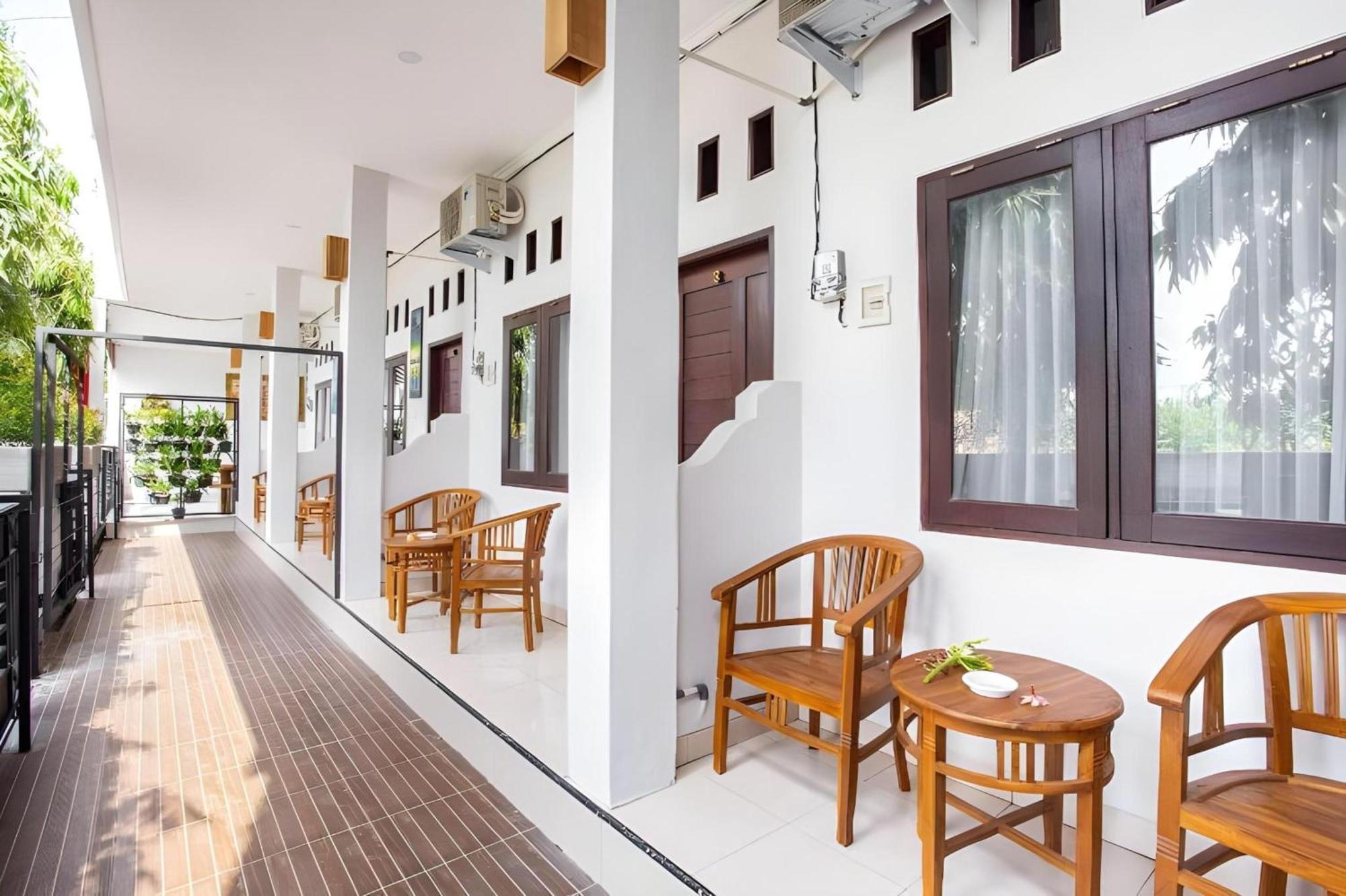 Oyo 1207 Pondok 789 Near Canggu Echo Beach Exterior photo